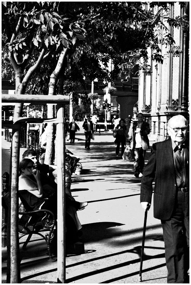 Ungarn - Budapest - 2006 Foto von Budapest Street Alter Mann