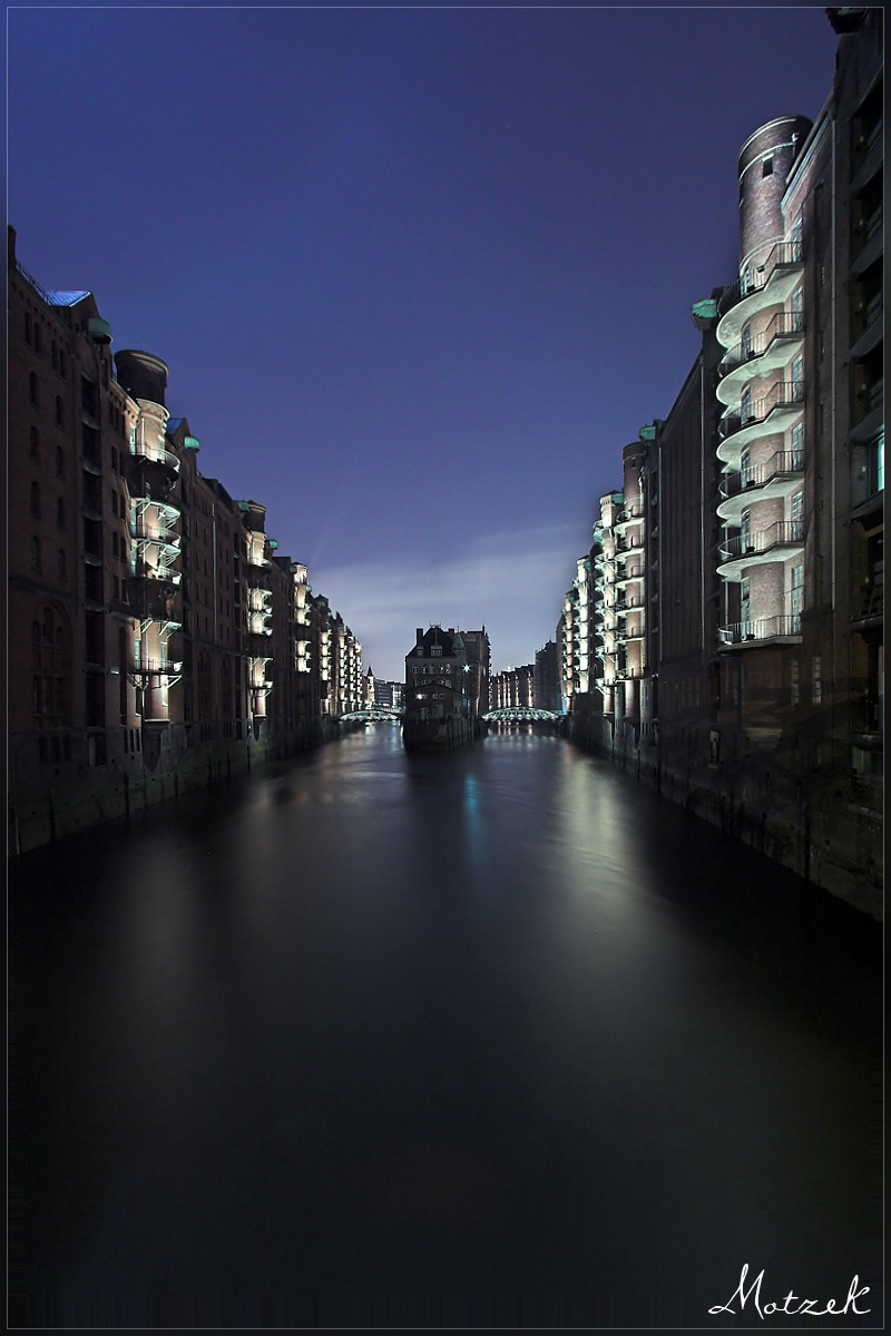 Die Speicherstadt Foto von Hamburg Speicherstadt Nacht