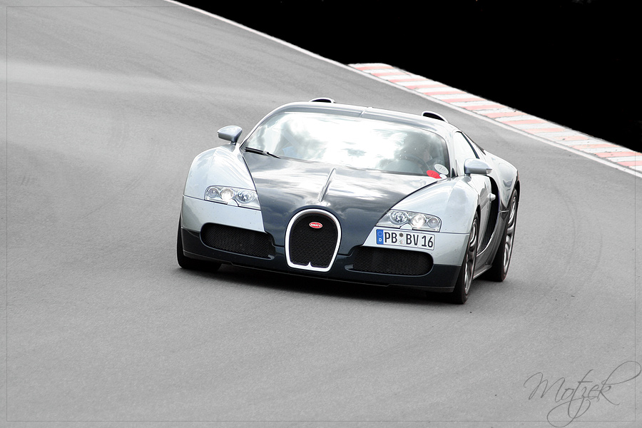 Foto von Charity Challenge 2008 Bugatti Veyron