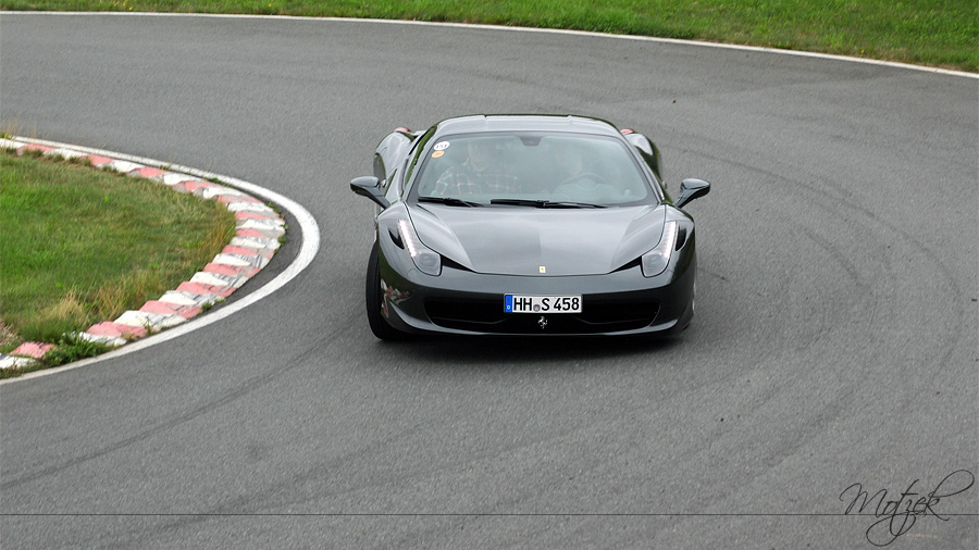 Foto von Charity Challenge 2010 Ferrari F458