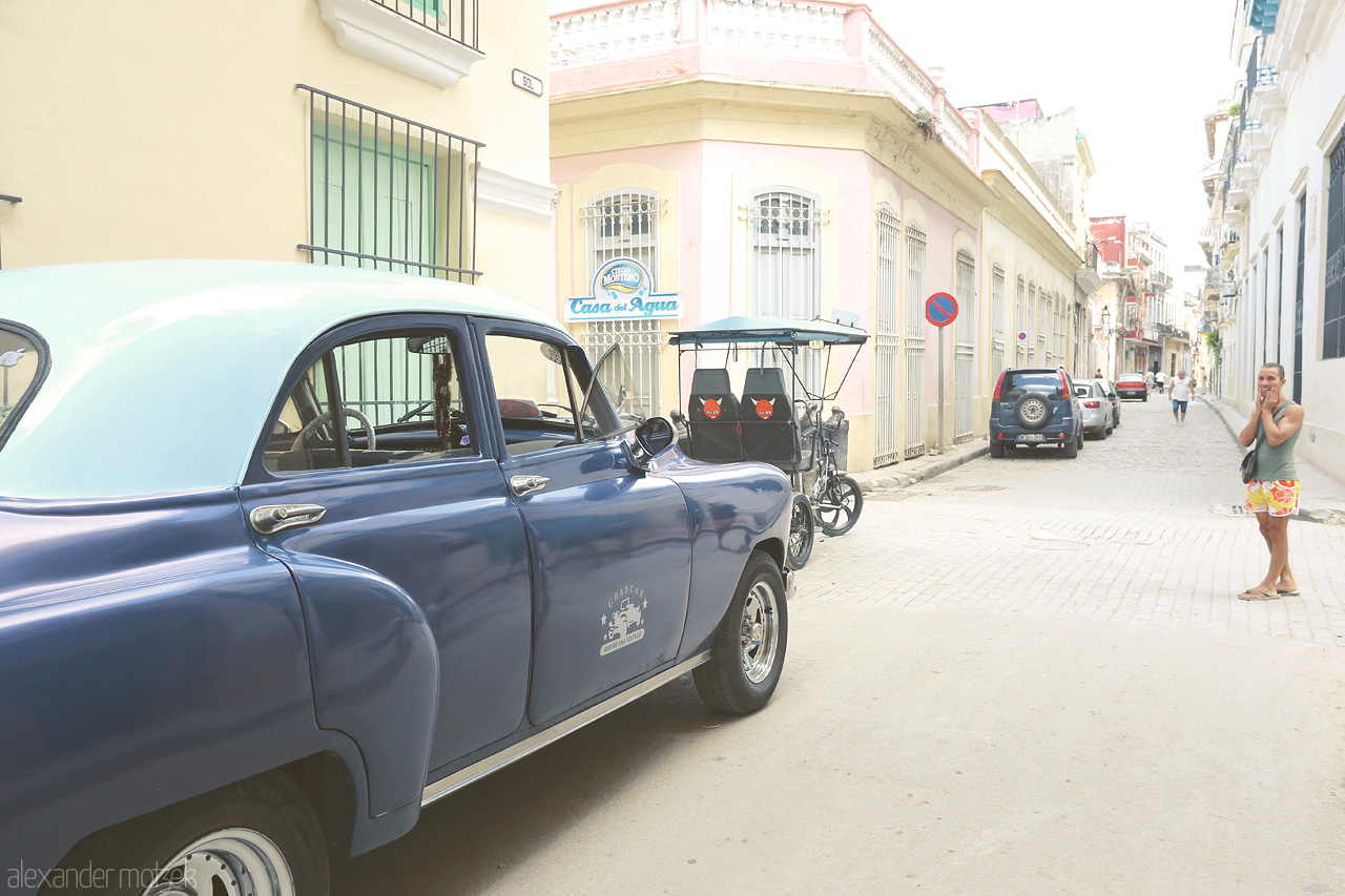 Foto von Amerikanischer Oldtimer auf den Straßen von Havana auf Kuba