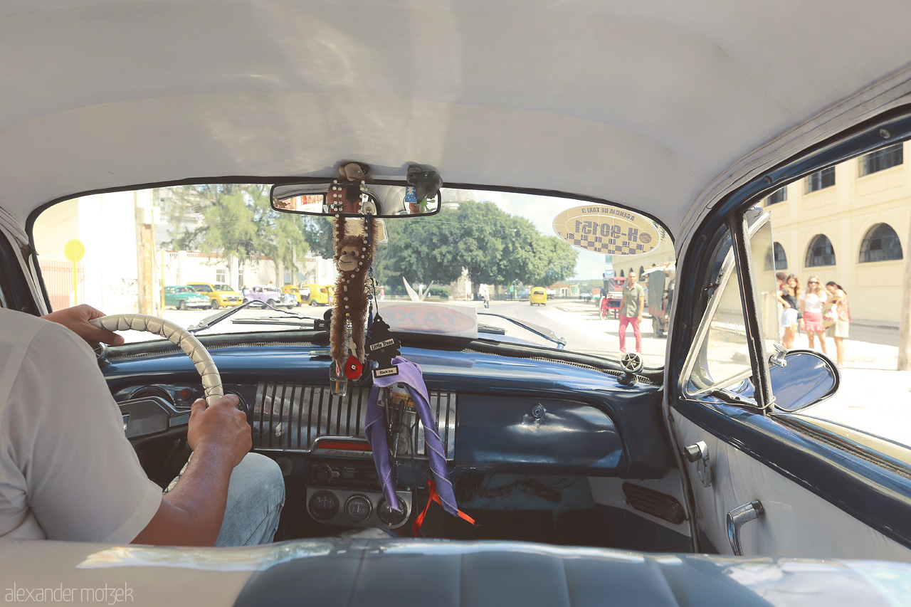 Foto von Taxifahrt in einem Oldtimer in La Habana de Cuba