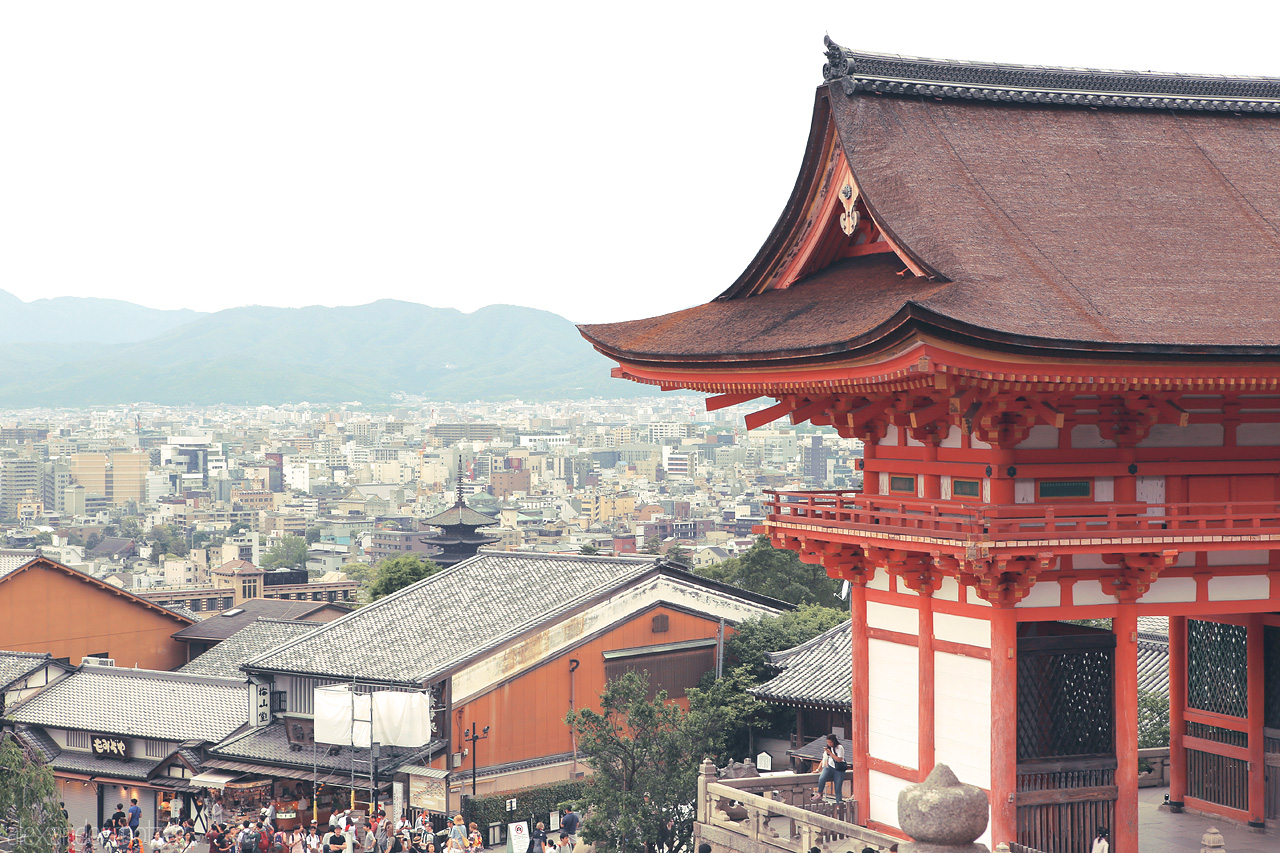 Foto von Panoramablick vom Kiyomizu über Kyoto